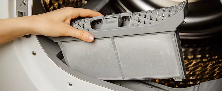 Signs Of A Clogged Dryer Lint Trap in Westland, Michigan